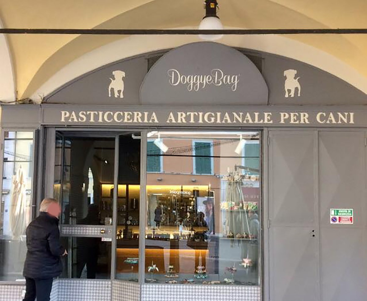 La pasticceria per canni Doggie Bag, in Corso Zanardelli