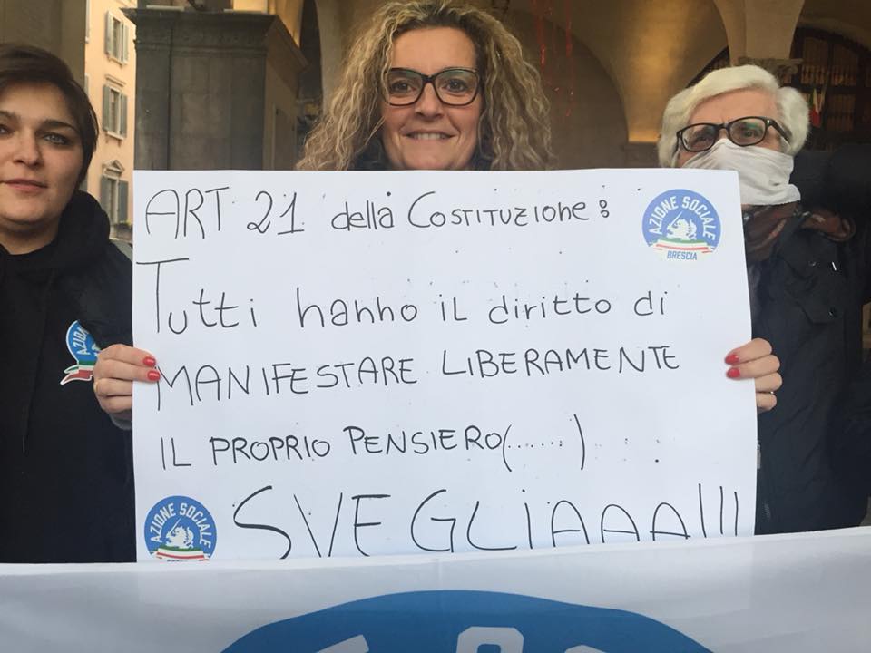 Laura Castagna manifesta per il rispetto dell'articolo 21, foto da Facebook