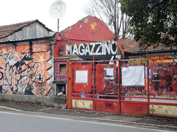 Incendio al Magazzino 47, la destra: non siamo stati noi