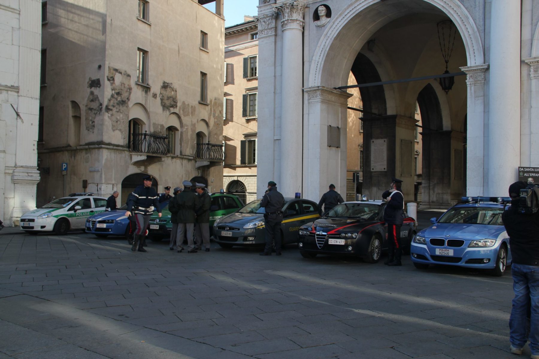 Periferie sicure, controlli a tappeto: il bilancio è di 10 arresti e 44 denunce