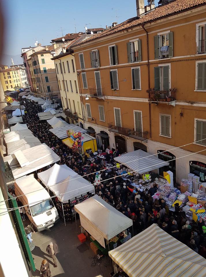 Non tutto luccica alla fiera di San Faustino: beccati otto lavoratori in nero