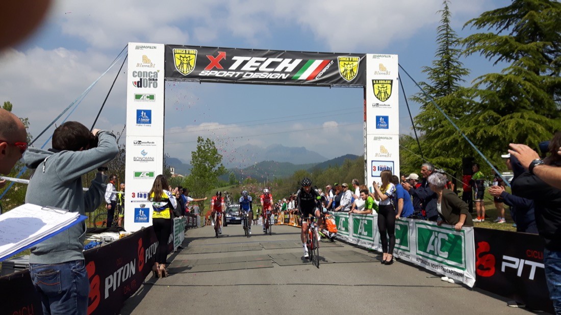 Salta la Gran fondo tre laghi: polemica tra organizzatori e prefettura