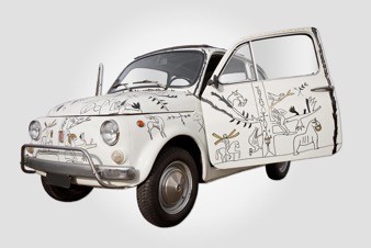 Mille Miglia, a Santa Giulia arriva la Fiat 500 dipinta da Mimmo Paladino