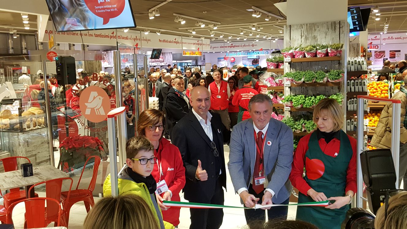 Auchan apre a Brescia con botteghe e live cooking