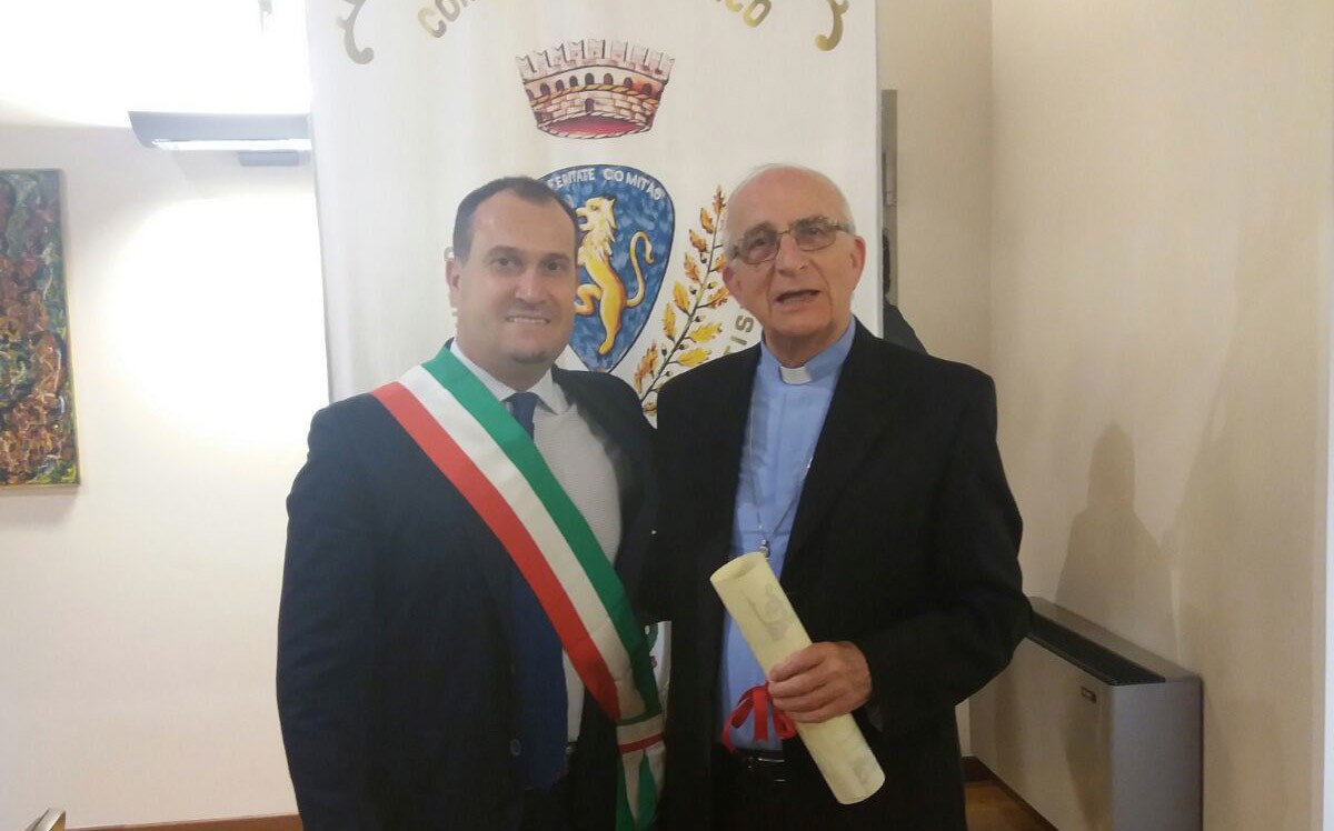 Pontevico, cittadinanza onoraria per monsignor Antonio Tomasoni