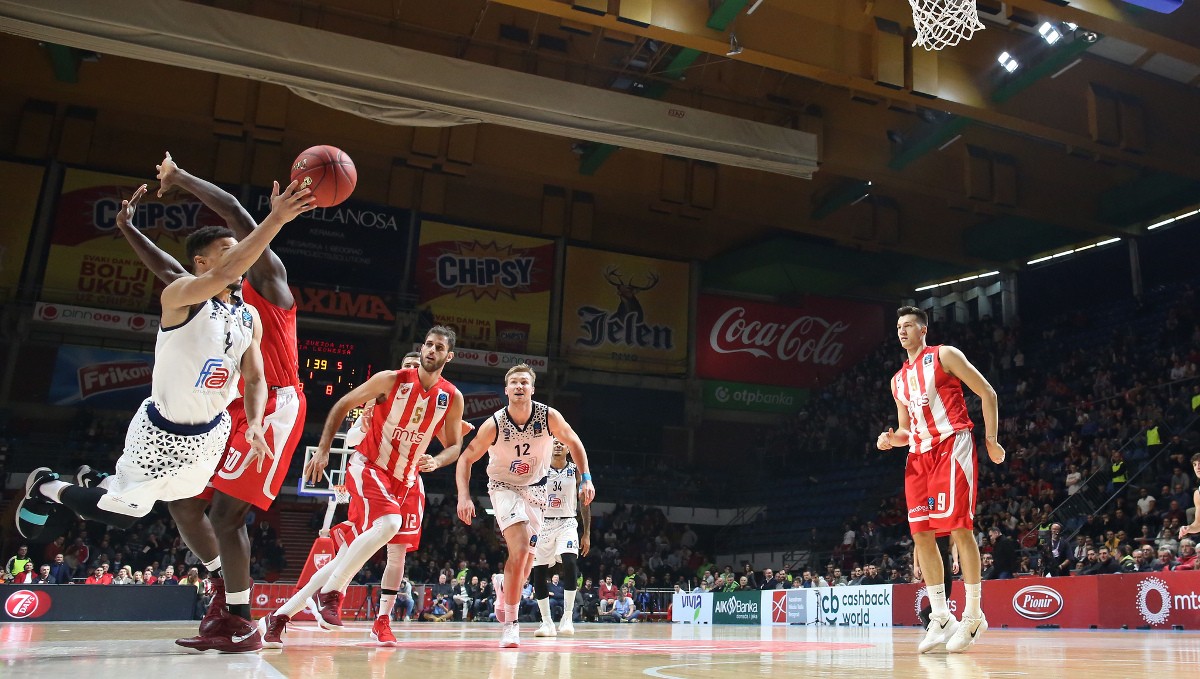 Basket Brescia, la Stella Rossa non fa sconti ma il sogno europeo è vivo