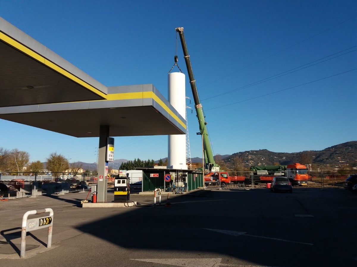 Brescia, in via Borgosatollo arriva il distributore di metano liquido