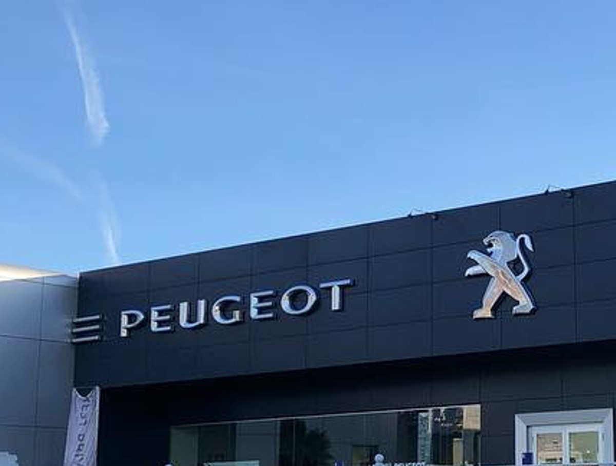 Cresce la famiglia del Gruppo Bossoni Automobili: acquisita anche Peugeot