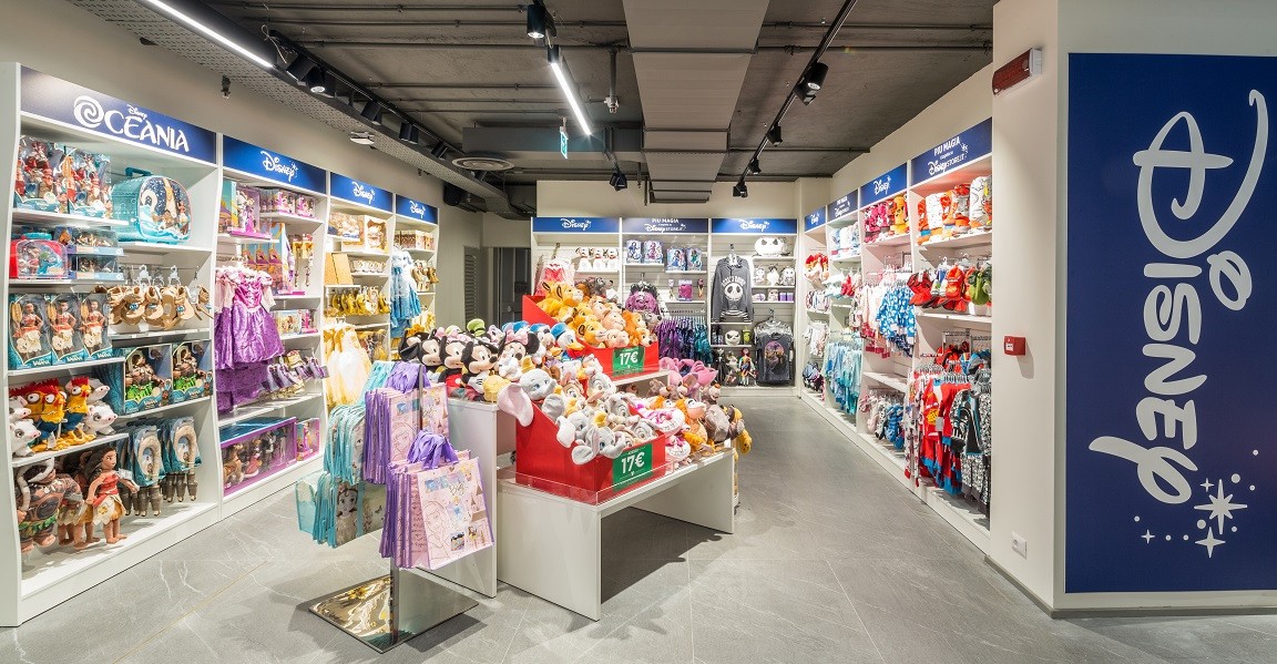 Brescia, shopping e magia nel nuovo corner Disney in corso Magenta