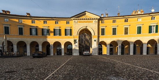 ▼ Rovato, settembre di eventi in piazza Cavour… sotto una nuova luce