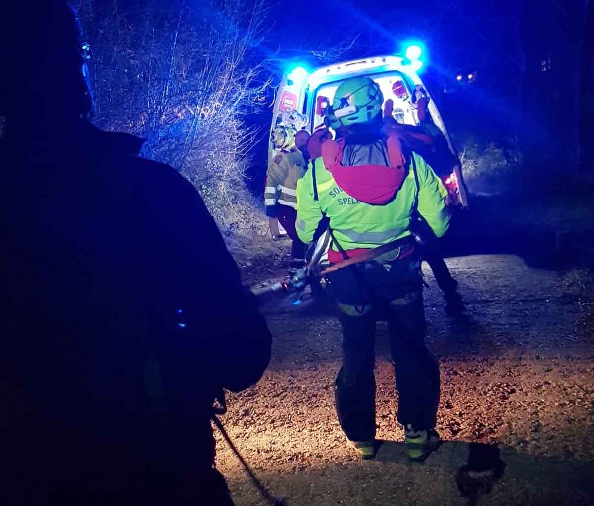 Valcamonica, 47enne non torna a casa: salvataggio in notturna per il Soccorso Alpino