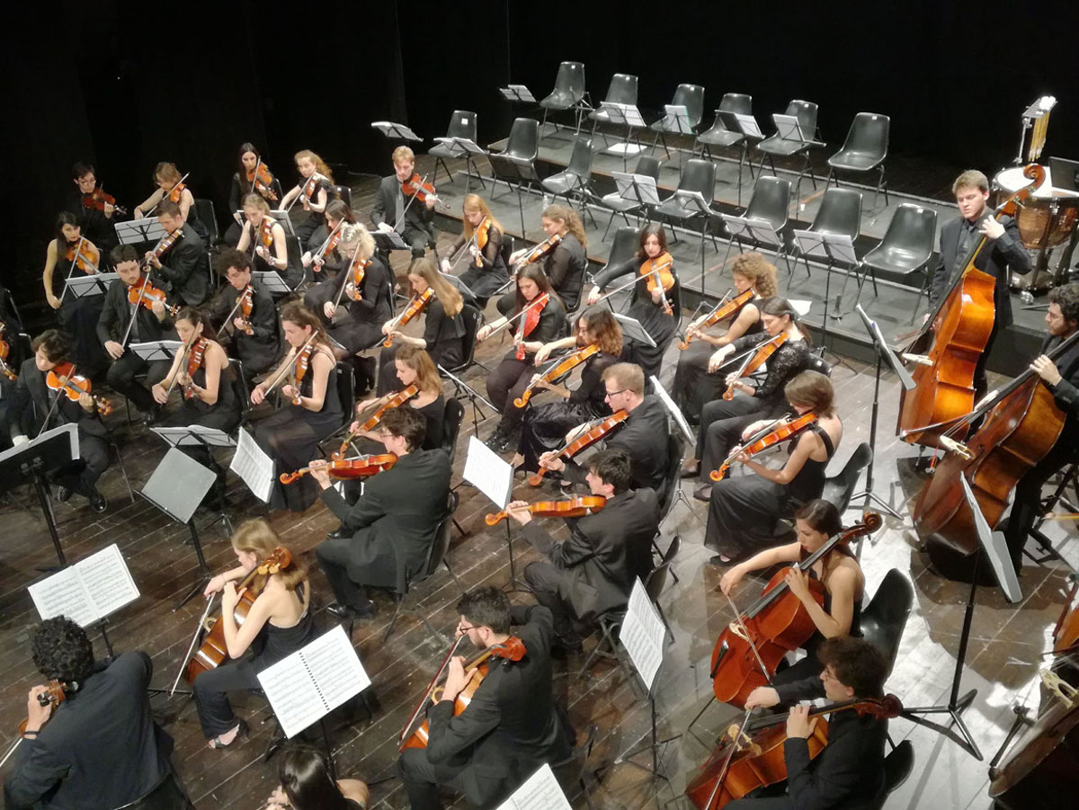 Brescia, è ora di ripartire: il 26 luglio un concerto di giovani talenti in piazza Loggia