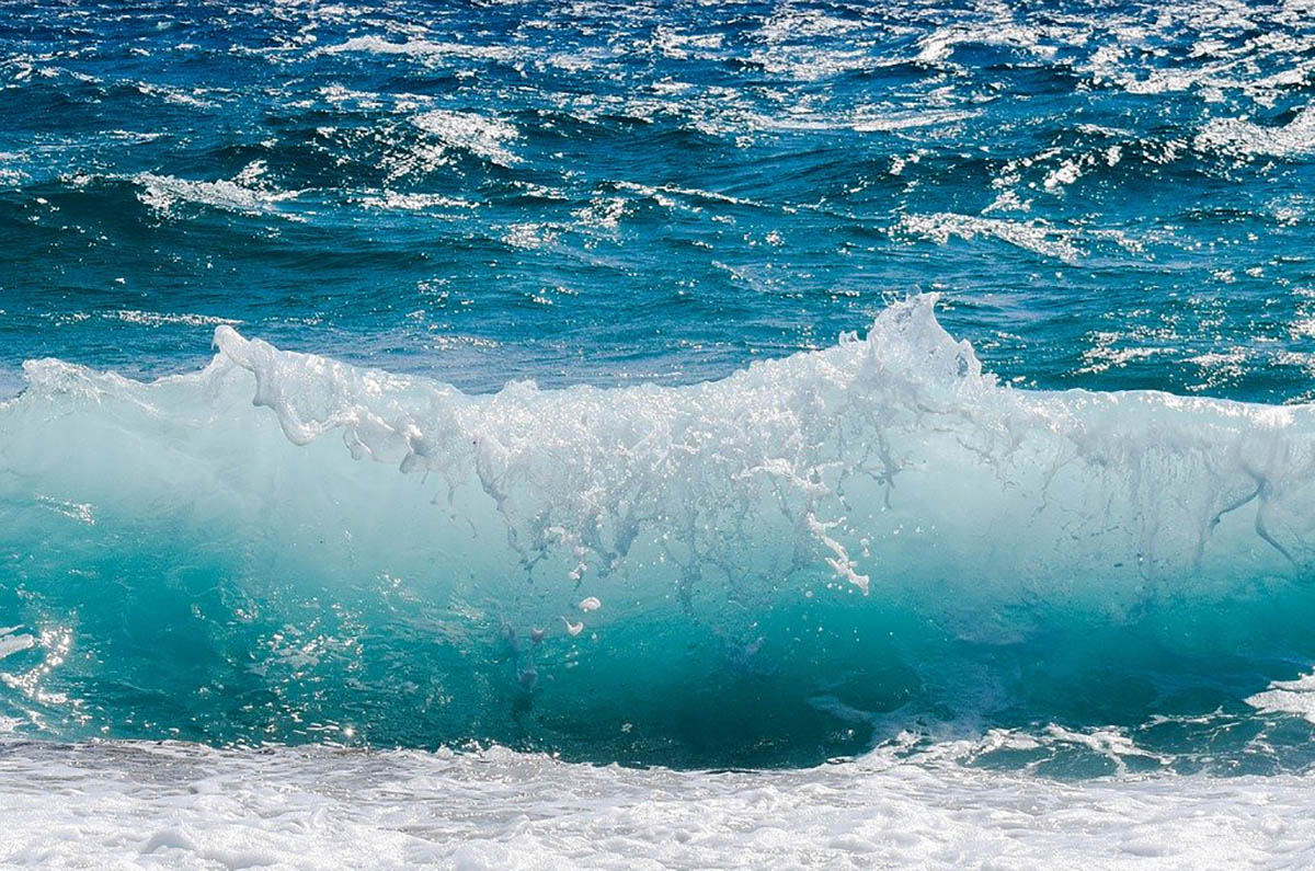 🔴 Temporale e onde fino a tre metri sul Garda: venti persone salvate