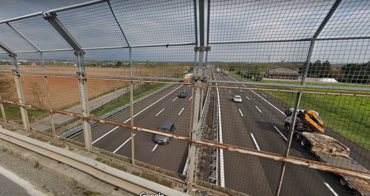 Tragedia sfiorata a Calcinato, camion sfonda il guardrail e rischia di precipitare sull’A4