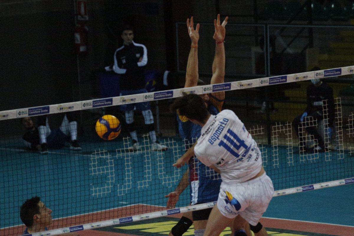 Brescia ci prova, ma torna a mani vuote dal PalaGrotte: Castellana vince 3-0