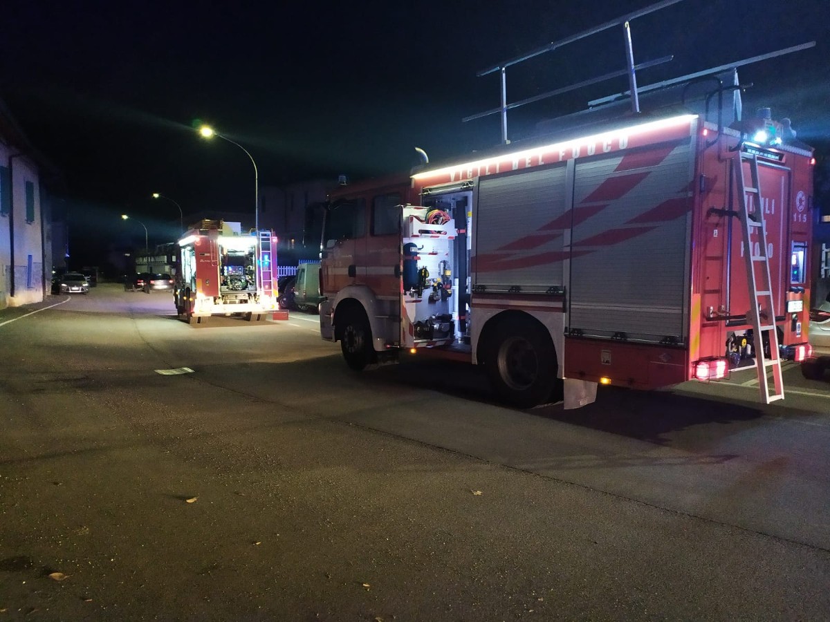 🔴 Incendio a Rovato, due coniugi salvati dai fedeli cani