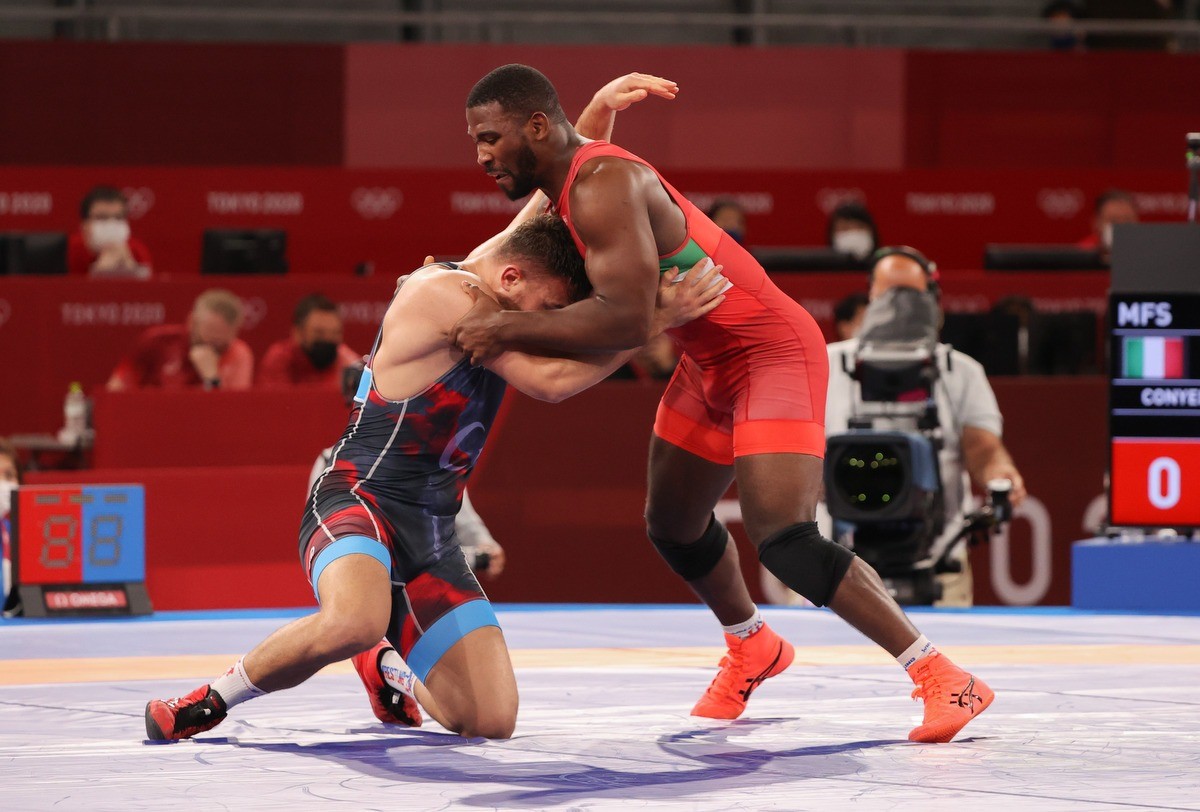 Bronzo Conyedo nella lotta libera 97 kg