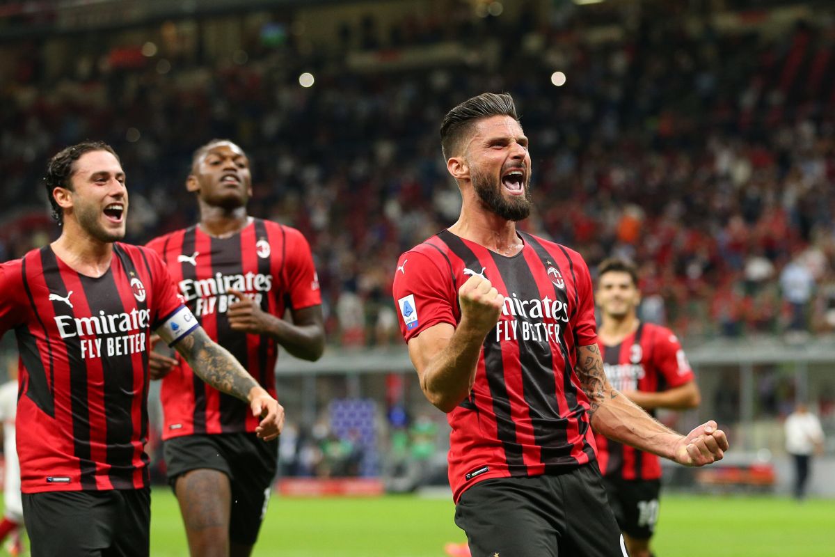 Milan a valanga sul Cagliari, doppietta Giroud