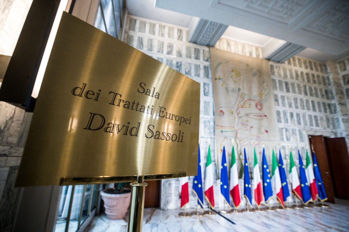 Farnesina, la Sala dei Trattati Europei intitolata a Sassoli