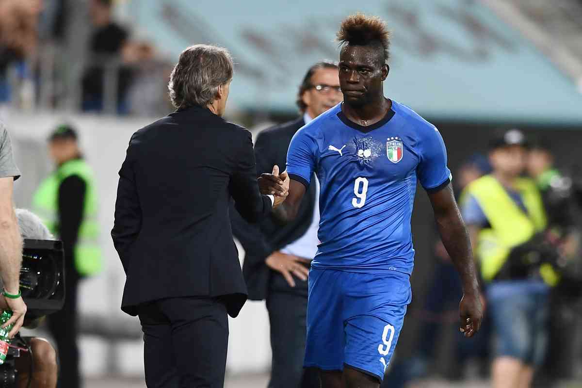 Mancini chiama 35 giocatori per lo stage, torna Balotelli