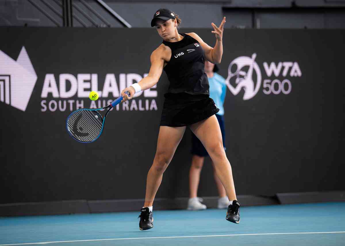 Barty vince gli Australian Open, Collins battuta in due set