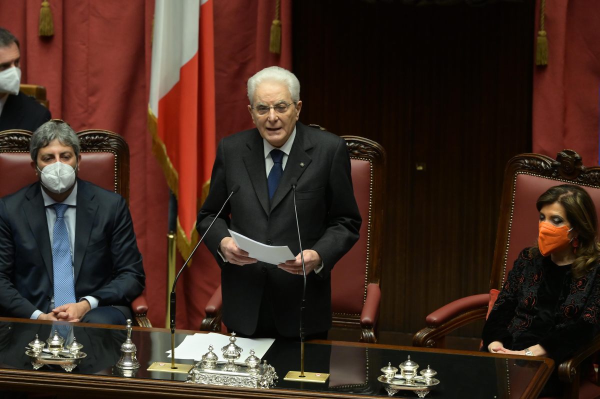 Mattarella “Emergenza ancora in corso, non possiamo permetterci ritardi”