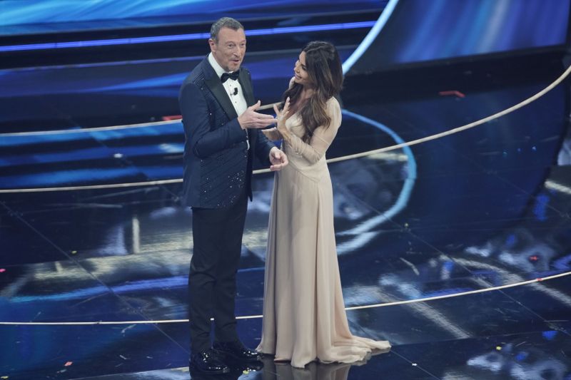 Per Sanremo 13,2 mln di ascolti per la finale, dato più alto dal 2000