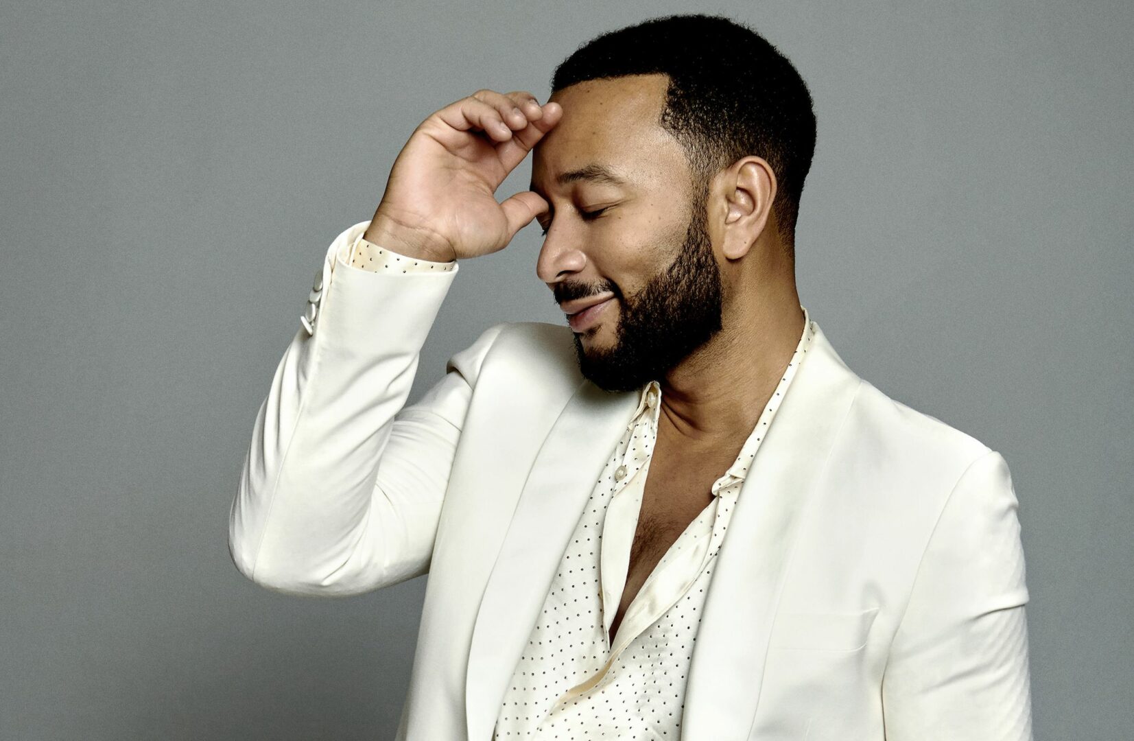 John Legend, esce il nuovo singolo “Tomorrow”