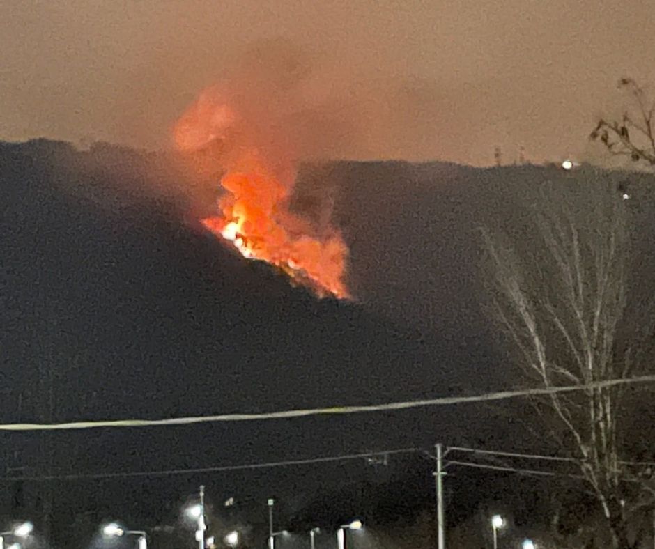 🔴 Incendi in Maddalena e a Caino: avanza l’ipotesi del piromane