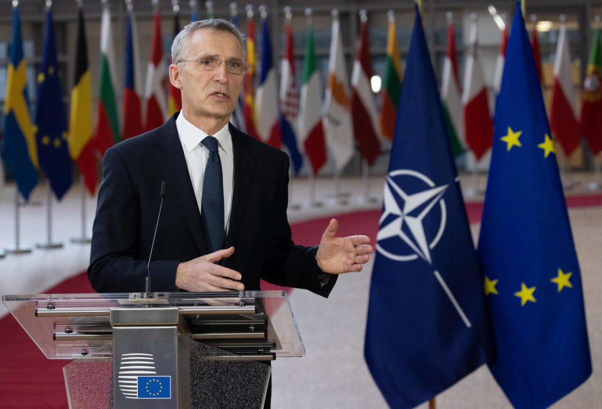 Stoltenberg “Conseguenze severe se la Russia usa armi chimiche”