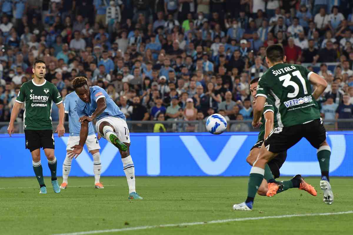 Festival del gol all’Olimpico, fra Lazio e Verona è 3-3