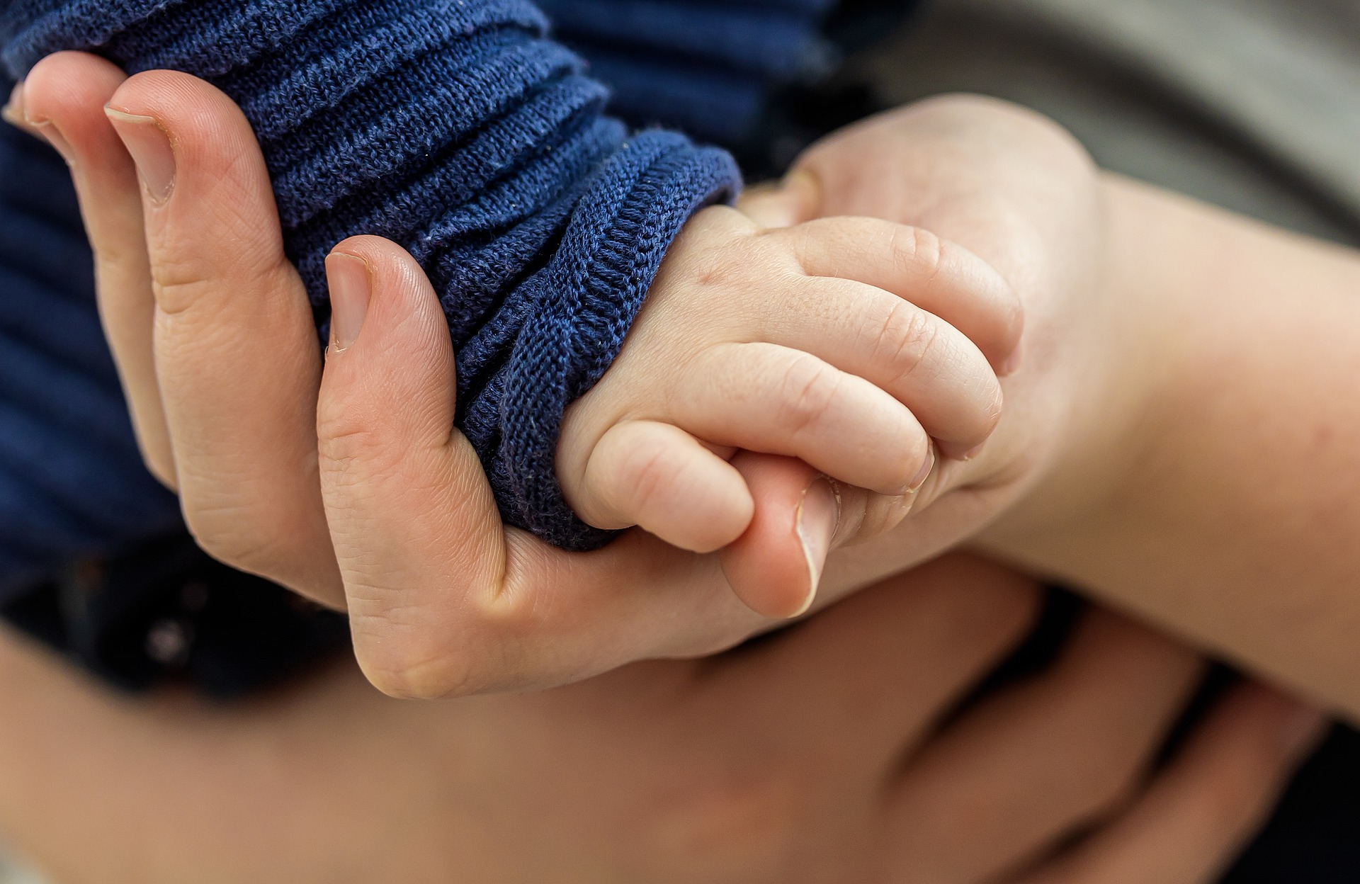 🔴 Bimbi ustionati alla materna: ancora grave la piccola di 4 anni