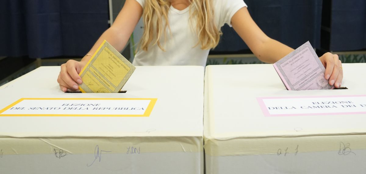 L’Italia al voto, alle ore 12 ha votato il 19,21% degli elettori