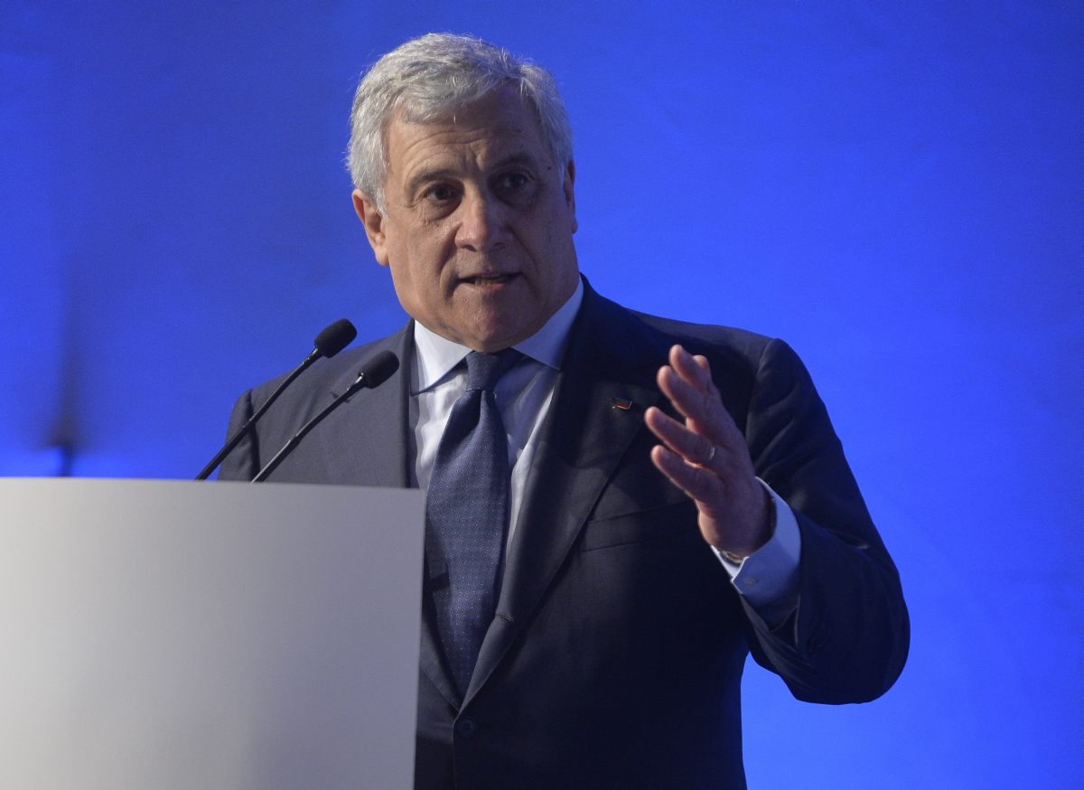 Ucraina, Tajani “Parole di Berlusconi non cambiano la posizione di FI”