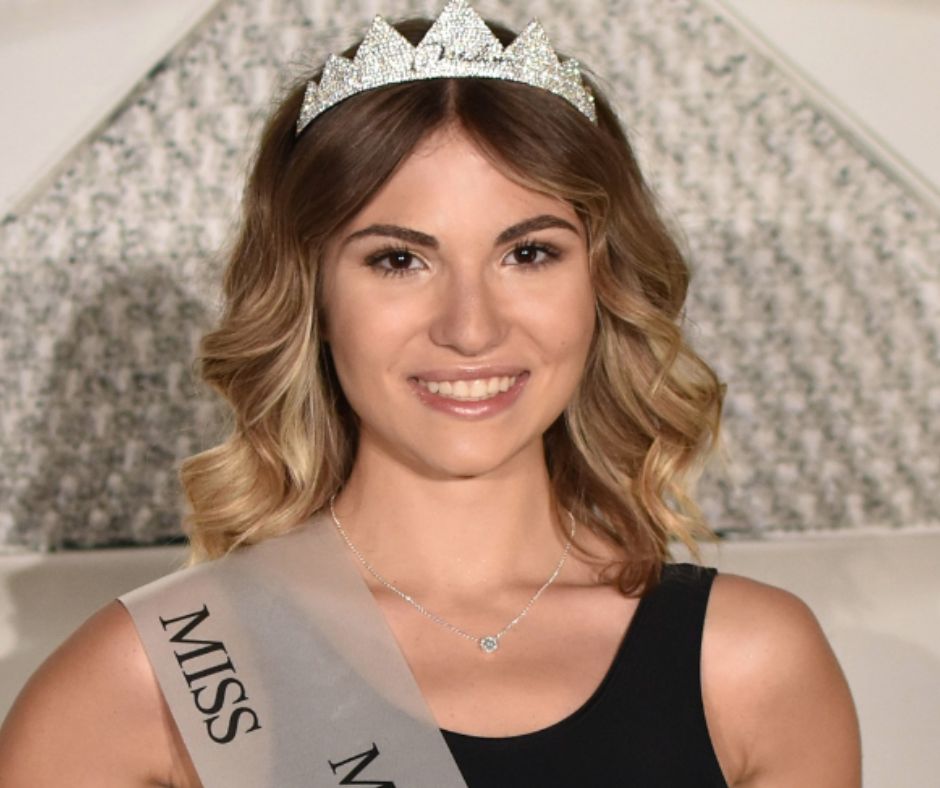 ▼ La bresciana Gabriella Bonizzardi è Miss Sorriso Lombardia