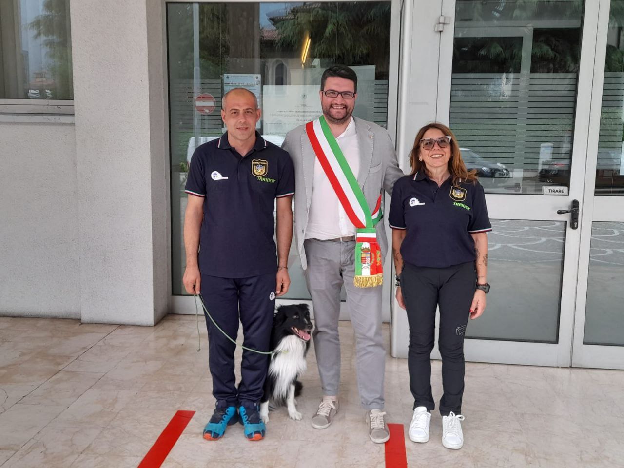 ▼ Da Lumezzane alla Turchia, il cane-eroe Lampo premiato alla Camera