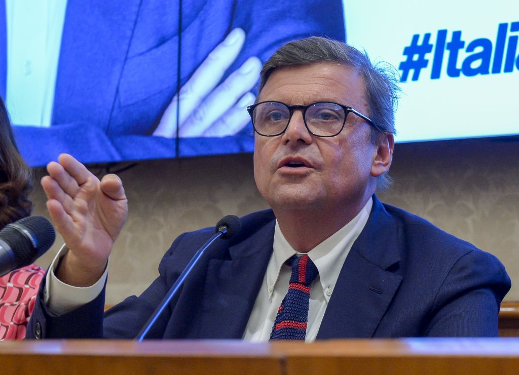 Salario minimo, Calenda “Porteremo a casa la legge”