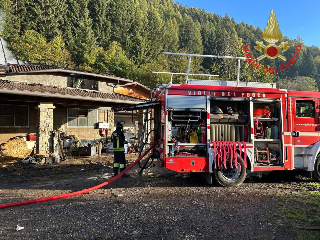 ▼ Vigile del fuoco ferito a Borno: “condizioni in netto miglioramento”