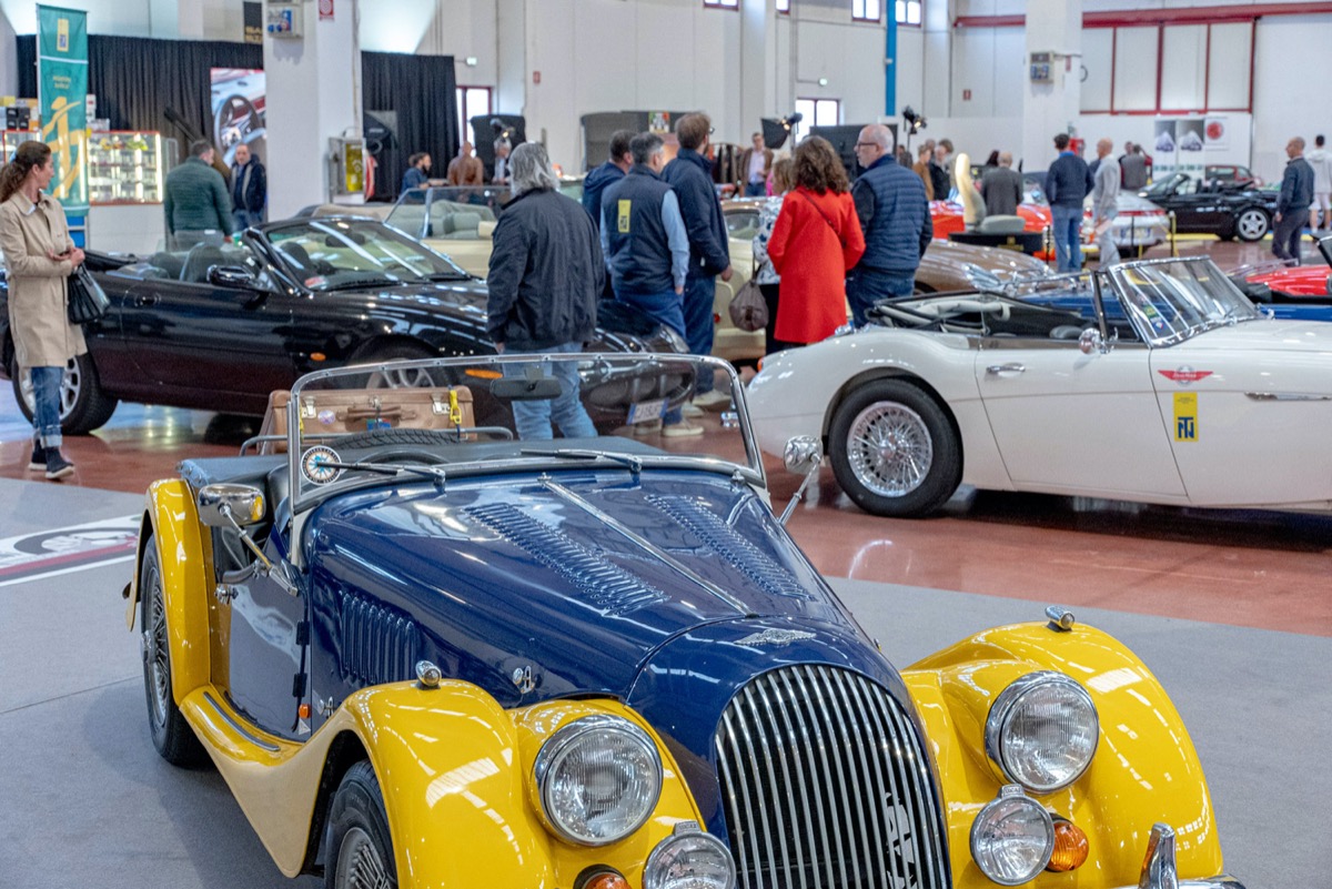 ▼ Spider e Cabriolet, a Montichiari torna la fiera dedicata alle auto scoperte