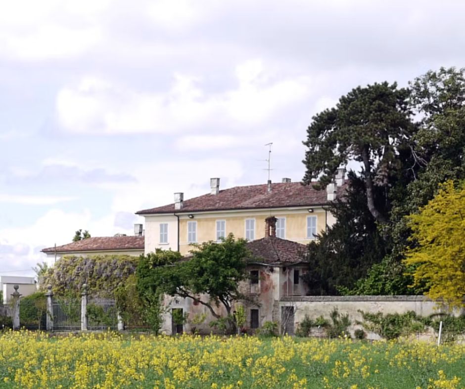 ▼ Teatro, il Grande arriva a Villa Di Rosa di Manerbio con la Sorgente