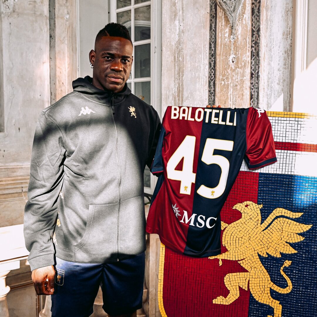 Mario Balotelli è l’attaccante del Genoa: “Sono carico, vedrete”