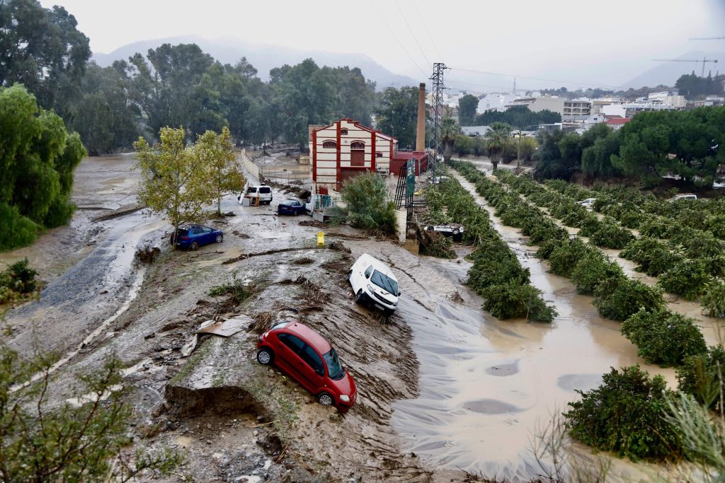 Alluvione Valencia, Sanchez “211 vittime accertate, soccorsi difficili”