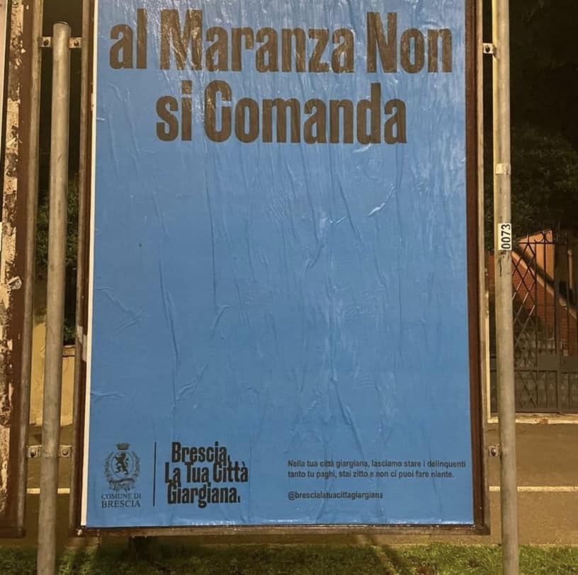 Manifesti-parodia abusivi, Rolfi parla di simpatica provocazione, la maggioranza s’indigna